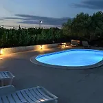 Amazing Home In Debeljak *