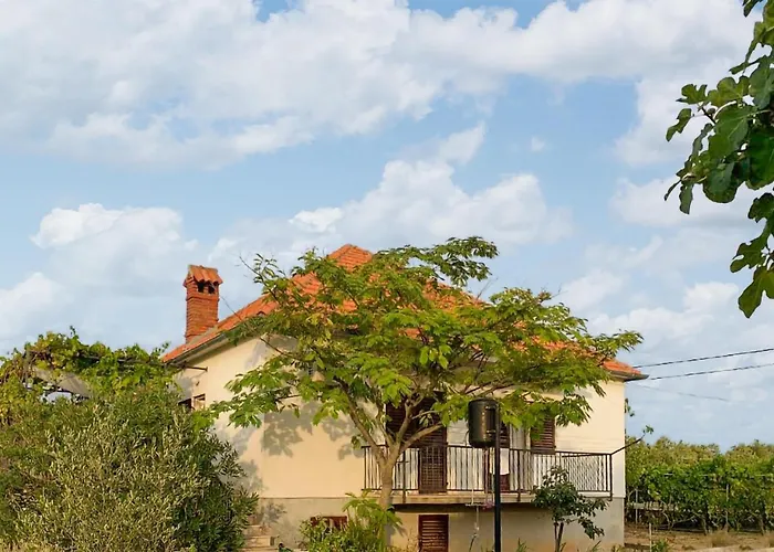 3 Bedroom Beautiful In Dom wakacyjny *