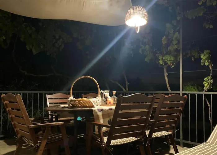 3 Bedroom Beautiful In Debeljak