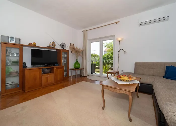 3 Bedroom Beautiful In Dom wakacyjny