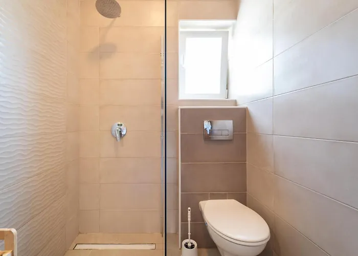 Дом отдыха 3 Bedroom Beautiful In