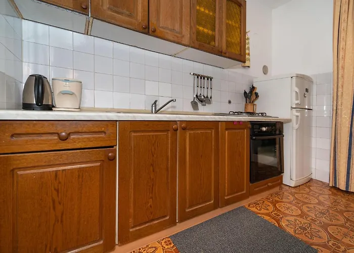 3 Bedroom Beautiful In Debeljak