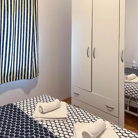 3 Bedroom Beautiful In Debeljak