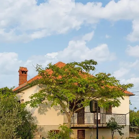 3 Bedroom Beautiful In Holiday home *