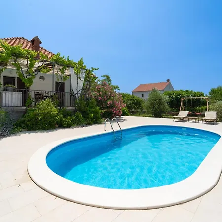 3 Bedroom Beautiful In Holiday home *