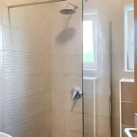 Holiday home 3 Bedroom Beautiful In *