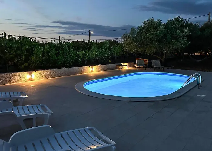 3 Bedroom Beautiful In *